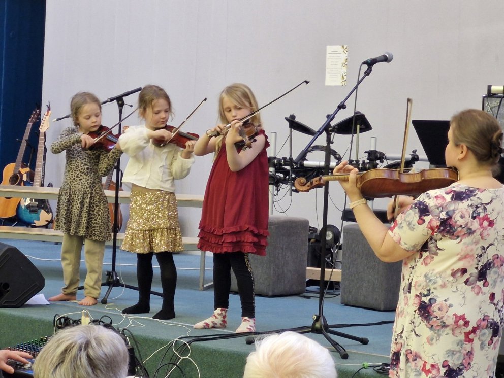 Vortónleikar og bókaútgáfa