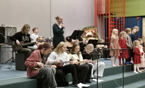 JÓLATÓNLEIKAR STÓRUTJARNASKÓLA